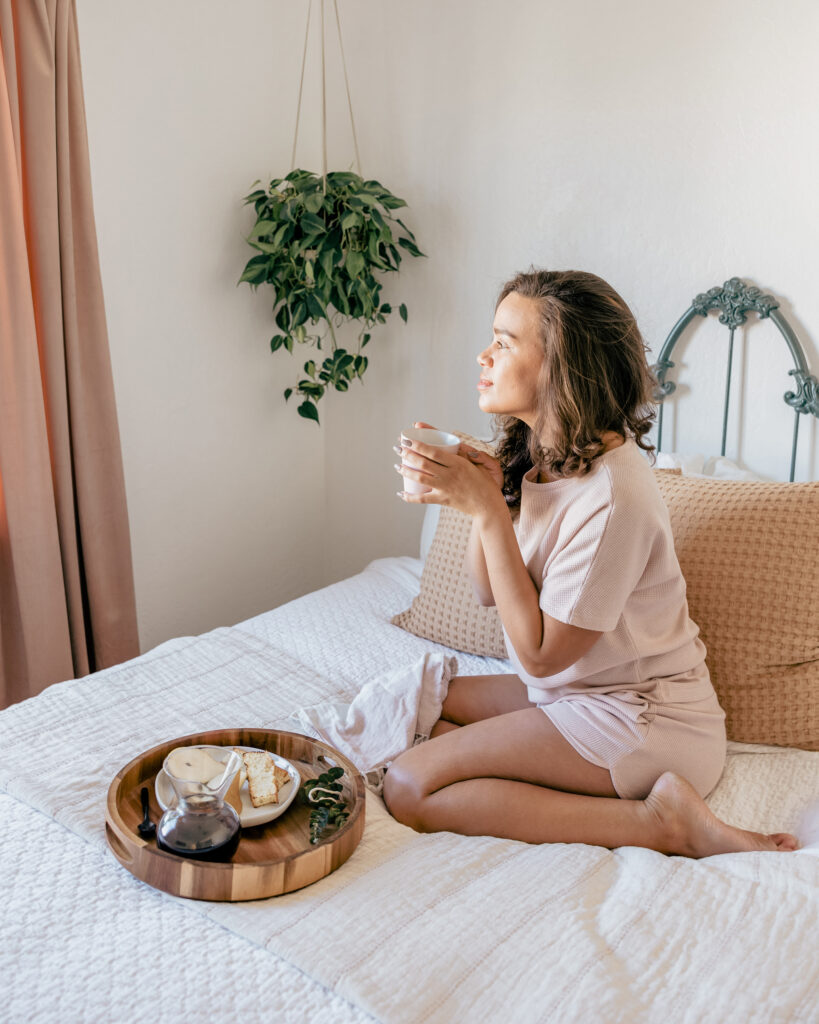 The way you speak to yourself matters. My inner critic can be super mean, so I've had to learn to speak nicer to myself in my head. And it's improved my #mentalhealth so much! I want to share with you how I did it with 5 steps to a more positive inner voice